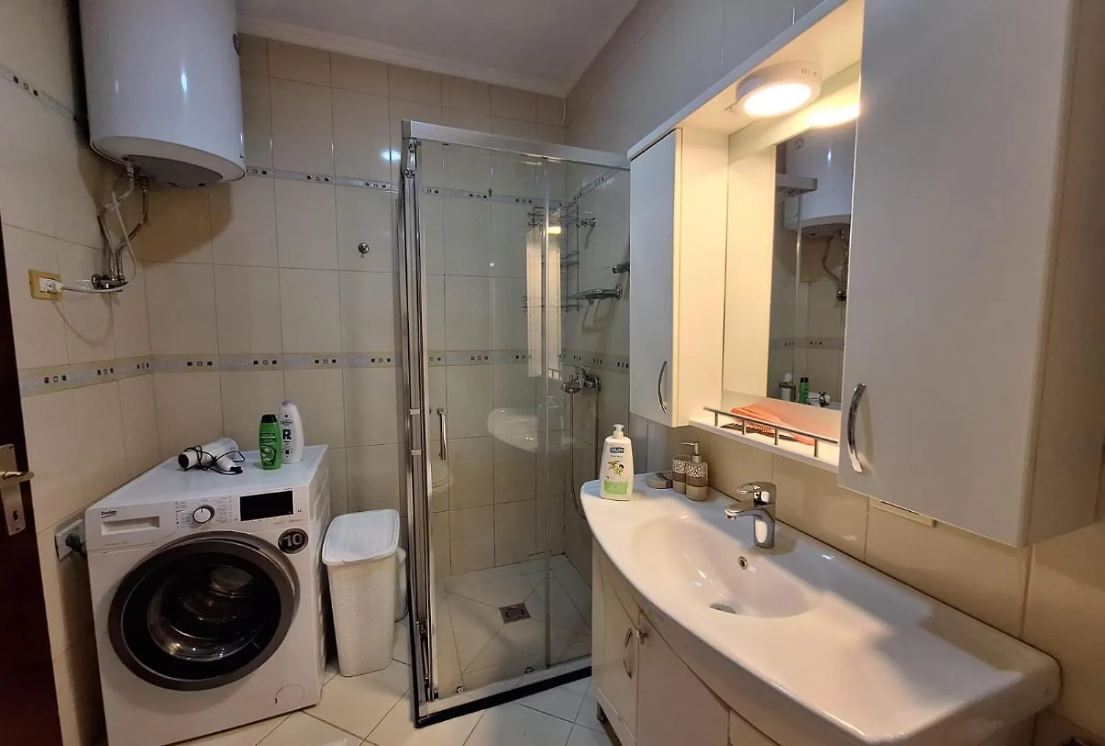 Alb Apartament Tirana Apartment