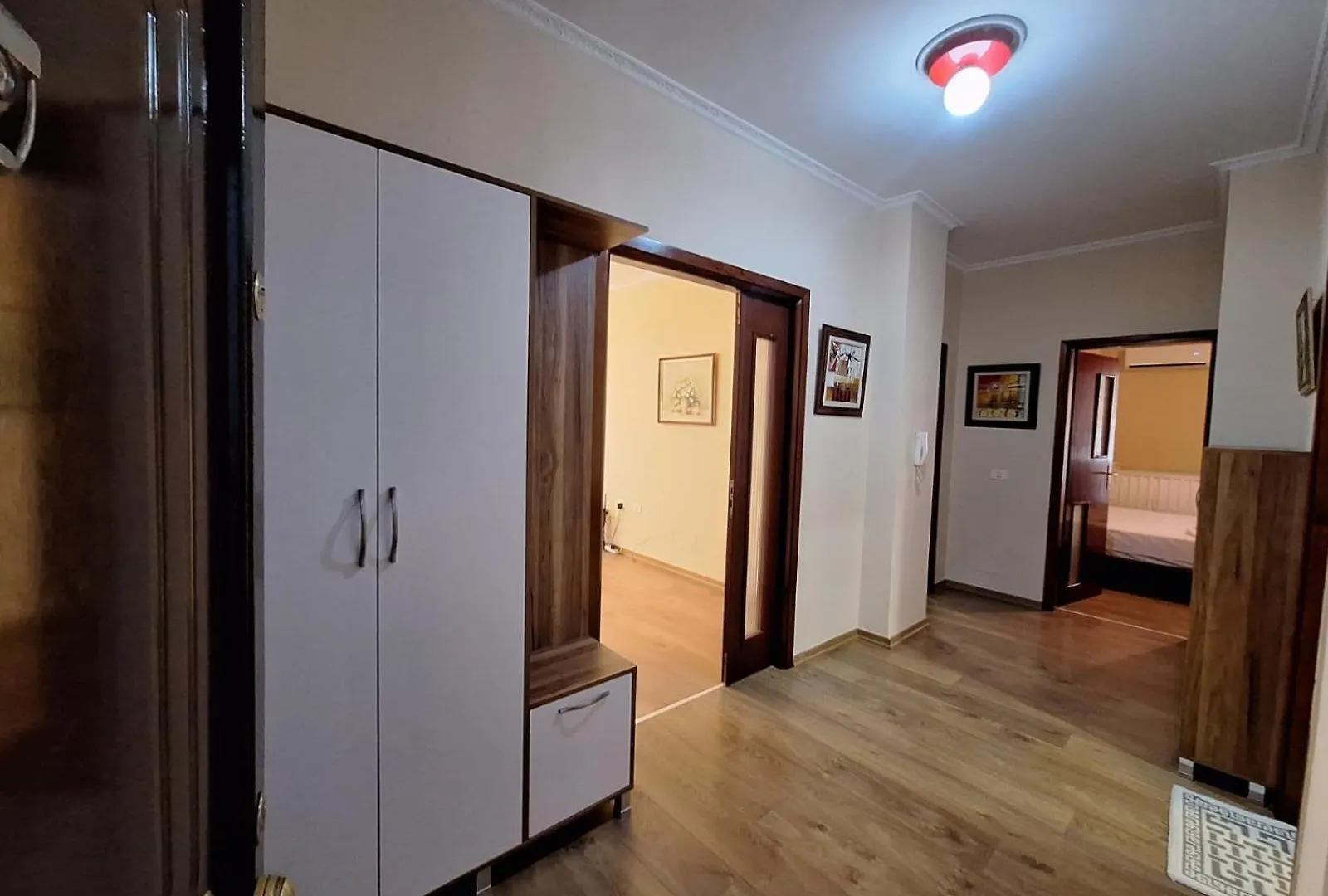 Alb Apartament Tirana 0*,