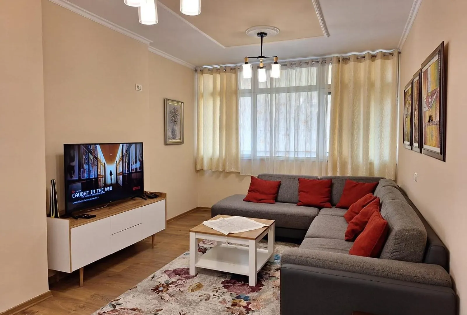 Alb Apartament Tirana 0*,  Albanien